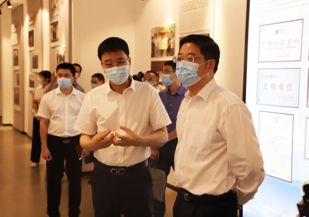 溫州市委常委、市紀(jì)委書記、市監(jiān)委主任張建明蒞臨通力科技調(diào)研