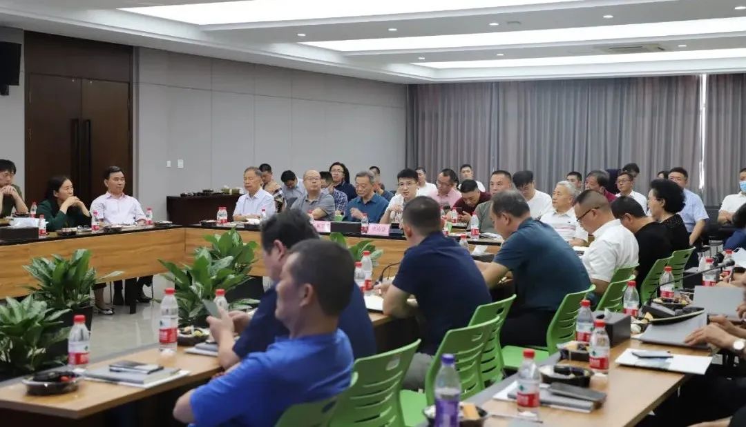 卓越企業(yè)家學(xué)習(xí)俱樂部走進通力科技參觀學(xué)習(xí)！