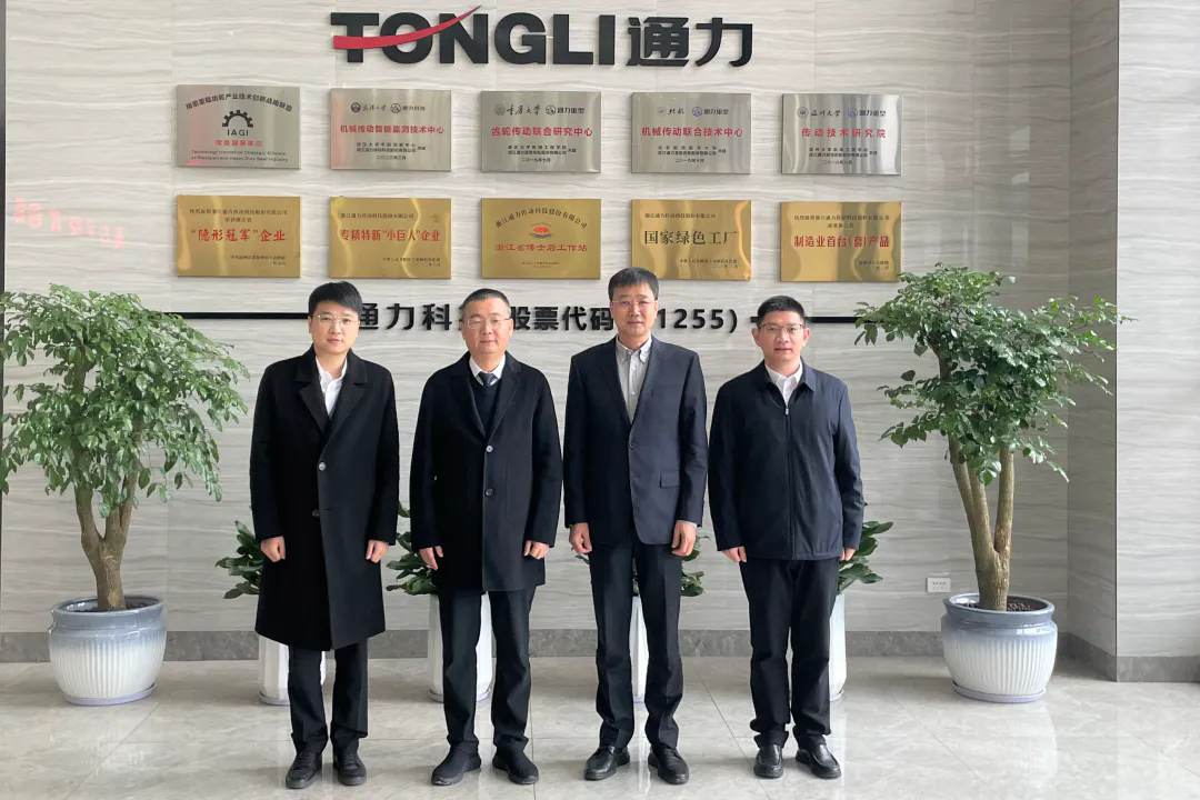 瑞安市委副書記、市長(zhǎng)秦肖調(diào)研通力科技，助力企業(yè)“開門紅、開門好”